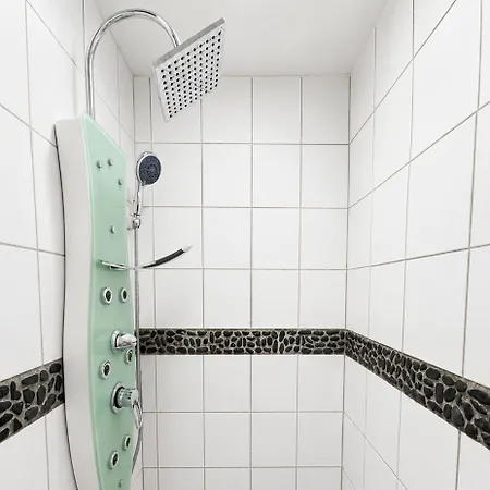 La Bulle Romantique, T2, 2p, Terrasse, Jacuzzi